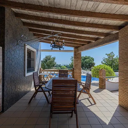 Lina Estepona